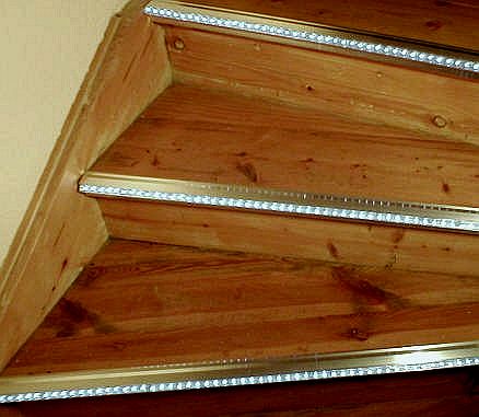 LED Lichtleiste als Treppenbeleuchtung Stufenlicht Garderobenlicht